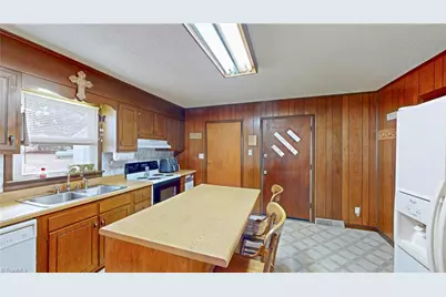 4211 Village Drive, Trinity, NC 27370 - Photo 5