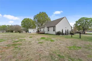 1969 Bellemont-Alamance Rd, Burlington, NC 27215 - Photo 37