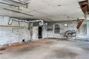 905 W Clemmonsville Rd, Winston-Salem, NC 27127 - Photo 29