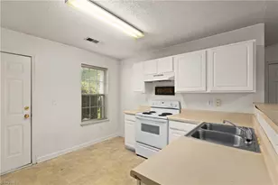 467 Bedford Knoll Dr, Winston-Salem, NC 27107 - Photo 11