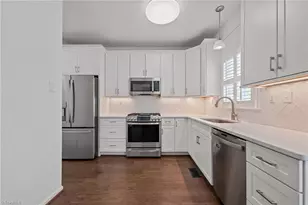 70 Park Village Ln, Greensboro, NC 27455 - Photo 17