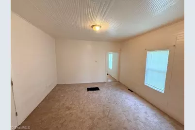 413 Victor Street, Eden, NC 27288 - Photo 5