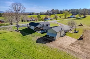 1061 Garvey Rd, Piney Creek, NC 28663 - Photo 37