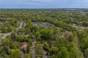 1415 Wiltshire St, High Point, NC 27265 - Photo 27