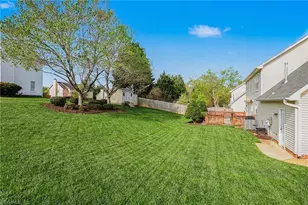 5601 Wellsley Dr W, Greensboro, NC 27407 - Photo 21