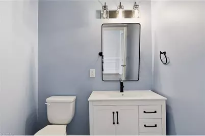 5522 Garden Park Lane, Winston-Salem, NC 27106 - Photo 17