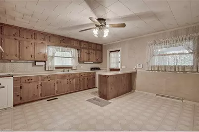 1407 Meadowbrook Road, Asheboro, NC 27203 - Photo 11