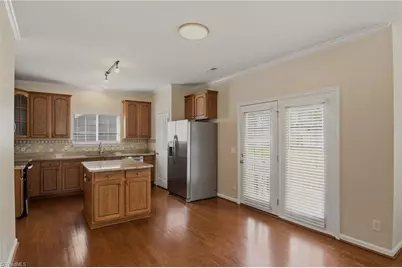 4623 Village Square Court, Greensboro, NC 27409 - Photo 9