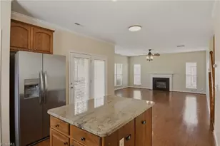 4623 Village Square Ct, Greensboro, NC 27409 - Photo 13