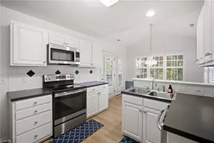 5113 Old Plantation Cir, Winston-Salem, NC 27104 - Photo 3