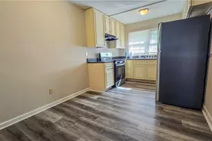 4059 Village Pl, Winston-Salem, NC 27127 - Photo 3