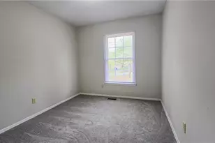 4059 Village Pl, Winston-Salem, NC 27127 - Photo 7