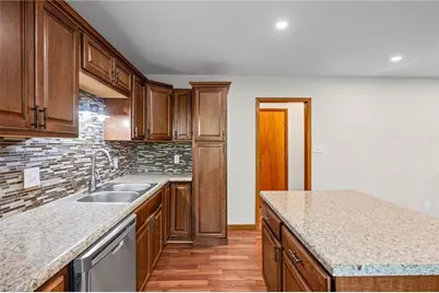 5728 Remington Drive, Winston-Salem, NC 27104 - Photo 9