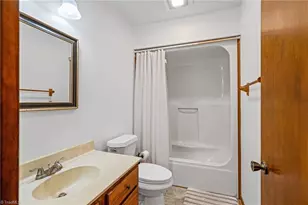 5728 Remington Dr, Winston-Salem, NC 27104 - Photo 21