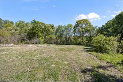 1011 Gaines Avenue, High Point, NC 27263 - Photo 3