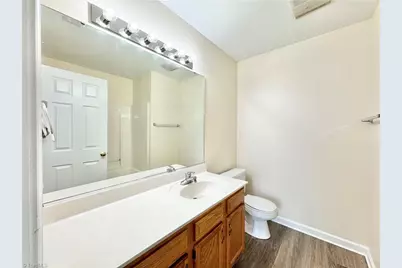 21 Franklinwood Drive, Greensboro, NC 27401 - Photo 9