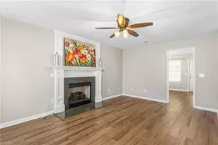 816 Hawthorn Ridge Dr, Whitsett, NC 27377 - Photo 11