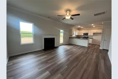 640 Cam Circle, High Point, NC 27265 - Photo 3