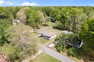 312 Monticello St, Eden, NC 27288 - Photo 5