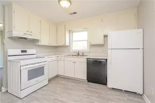 1118 English St, Greensboro, NC 27401 - Photo 7