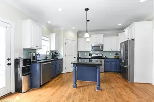 5609 Crooked Oak Dr, Summerfield, NC 27358 - Photo 11