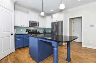 5609 Crooked Oak Dr, Summerfield, NC 27358 - Photo 11