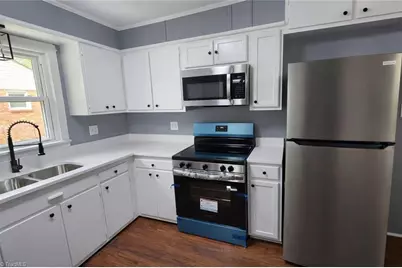 402 Doggett Drive, Graham, NC 27253 - Photo 9