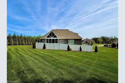 7811 Neugent Drive, Kernersville, NC 27284 - Photo 3