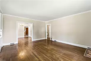 901 Longview St, Greensboro, NC 27403 - Photo 11