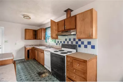 2507 Woodruff Avenue, High Point, NC 27265 - Photo 13