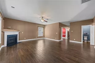 138 Buckeye Ct, Burlington, NC 27215 - Photo 19