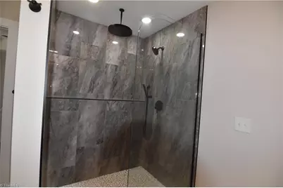 310 Lake Shore Avenue, Lexington, NC 27292 - Photo 13