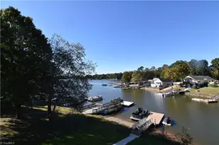 310 Lake Shore Ave, Lexington, NC 27292 - Photo 3