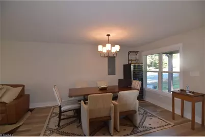 310 Lake Shore Avenue, Lexington, NC 27292 - Photo 11