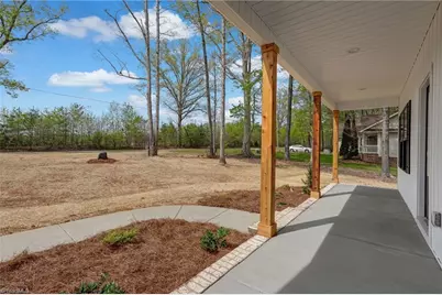 140 Bud Road, Reidsville, NC 27320 - Photo 9