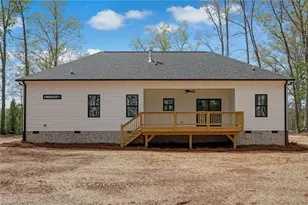 140 Bud Rd, Reidsville, NC 27320 - Photo 9