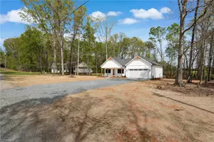 140 Bud Rd, Reidsville, NC 27320 - Photo 5