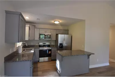 304 E 8th Street 8th Street, Lexington, NC 27295 - Photo 5