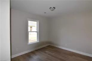 304 E 8th Street 8th St, Lexington, NC 27295 - Photo 11