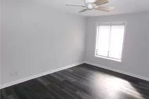 218 Lamplighter Cir, Winston-Salem, NC 27104 - Photo 9