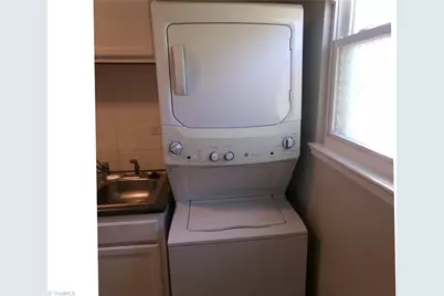 2527 Miller Park Circle #C, Winston-Salem, NC 27103 - Photo 5