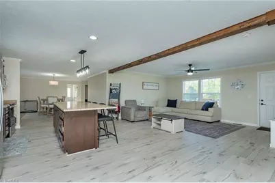 396 Regina Drive, Thomasville, NC 27360 - Photo 9