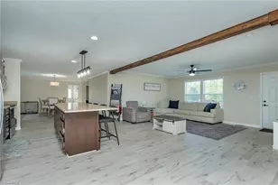 396 Regina Dr, Thomasville, NC 27360 - Photo 9