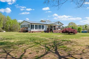 6004 Aaron Ln, Hamptonville, NC 27020 - Photo 3