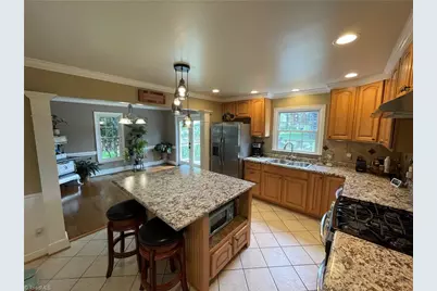 802 Gretchen Lane, Greensboro, NC 27410 - Photo 9