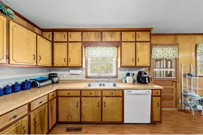 1048 Lindale Drive, Asheboro, NC 27205 - Photo 7