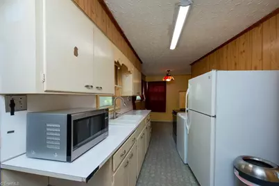 3316 Pine Valley Road, High Point, NC 27265 - Photo 19