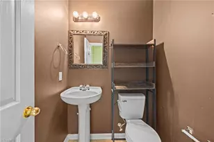 4143 Tarrant Trace Cir, High Point, NC 27265 - Photo 15