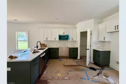 408 Dobson Street, Kernersville, NC 27284 - Photo 3