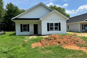 408 Dobson St, Kernersville, NC 27284 - Photo 1